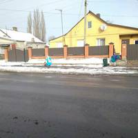 ПІСЛЯ «ВІЙНИ» З МУНІЦИПАЛАМИ ЛУЧАНИ ПРИДБАЛИ КОНТЕЙНЕР ДЛЯ СМІТТЯ