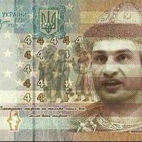 Гривня на міжбанку почала зміцнюватися