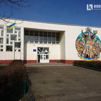 Спочатку земельна бюрократія, а ліфт для школярів з інвалідністю зачекає