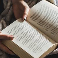 Чому потрібно читати книжки: 11 науково доведених причин