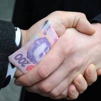 Гривні+долари=безперешкодний ввіз «євроблях» на Волинь?