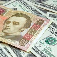 Курс валют на 29 квітня: долар поступився гривні