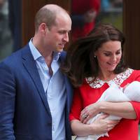 Королівська сім'я показала нові фото новонародженого принца Луї