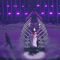 Інцидент на Євробаченні: під час виступу британки чоловік вибіг на сцену і вихопив у неї мікрофон