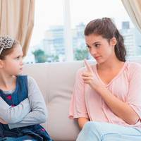 8 фраз, які категорично не можна вживати в розмові з дітьми!