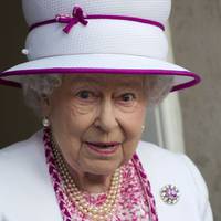 92-річна королева Єлизавета II перенесла операцію по видаленню катаракти
