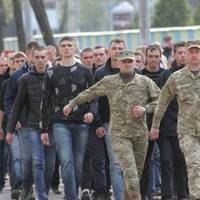 В Україні 1 жовтня починається осінній призов-2018. Кого будуть закликати, на який термін та хто не підлягає призову?