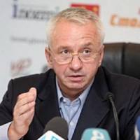 Друзі, повідомте всіх знайомих друзів і близьких- відтепер українці не зобов’язані платити жодної копійки за…. — Кучеренко
