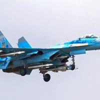 Під час навчань упав літак Су-27. Екіпаж загинув