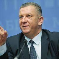 РЕВА: В Україні багато людей старої закалки! Вони довго живуть! Ми змушені утримувати пенсіонерів до 80-85 років! Це покоління довгожителів