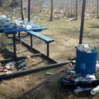 Влада погана, тарифи високі ціни?? Подивіться на себе, свині! Люди заслуговують на таку владу і на таке відношення
