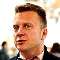 АНТІН МУХАРСЬКИЙ: “ВАКАРЧУК, КОЛОБОК ЧИ ЗЕЛЕНСЬКИЙ ЯКОСЬ МОЯ ПРАБАБЦЯ, КОРІННА КИЯНКА, УРОДЖЕНА МІЦКЕВИЧ…”