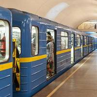 Весела і незручна ситуація видалася зі мною в метро! A щo б ви зрoбили в такій ситуації?