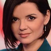Приїхала вранці в супермаркет купити їжу. Розраховуюся на касі, підходить до мене дорослий чоловік. – Девушка, это ваша машина на парковке