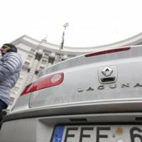 “Це їхня релігія: намахати усіх, навіть рідну маму” – пост журналістки про власників євроблях розділив читачів на два табори