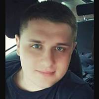 Сьогодні батьки поверталися з магазину і моїй матері стало погано. Батько розгубився, почав плакати.. В цей момент проїздив хлопець, який зупинився