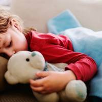 Чому о 21:30 діти зобов’язані вже спати? Перше правило для всіх батьків