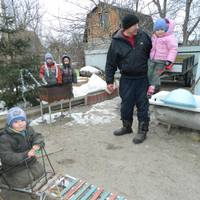 Коли батько краще матері: Українець самотужки виховує чотирьох своїх дітей (фото)