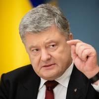 Порошенко відмовився від дебатів з Зеленським