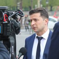 Більше хвилюється за молодь РФ, ніж власної країни, – організатора зустрічі Зеленського з Макроном обурили погляди кандидата