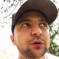 Відео. Зеленський з Туреччини: “Зараз ходять аферисти і кажуть: “Зараз ми тут все рєшаєм!” Переможемо цю гидоту разом!”