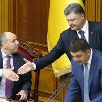 Парубій, Гройсман та Порошенко! Суд планує заборонити виїзд за кордон всій команді Президента!