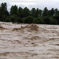 Старожили такого не пам’ятають! 20км від Буковелю людей нещадно топить стихія (ФОТО, ВІДЕО)