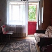 Того дня, коли наша донька виходила заміж, свати чомусь не приїхали на весілля, сказали, що з роботи не відпросилися, тільки гроші відіслали. Дивно. Наш зять за душею нічого немає, батьки теж живуть в