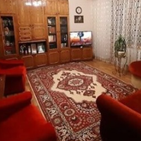 Коли син з дружиною поїхали від мене на орендовану квартиру до якоїсь бабусі, я так зраділа: відмила квартиру, повністю її провітрила. Потім гарненько виспалася за всі вихідні.