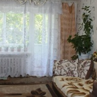 Дружина брата була в декреті, працював тільки брат, тому вони попросили мене, щоб я впустила їх пожити в свою стару квартиру. Я погодилася, але з умовою, що вони будуть за це платити.