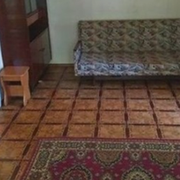 А я нещодавно прийняла рішення: як буду зовсім старою, піду в будинок для людей похилого віку. Ну, звичайно, не в державний, там порядку немає. Знайду якийсь хороший: щоб добре годували, умови прожива