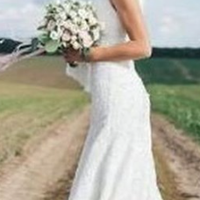 Коли я народила другу дитину, то вже була не такою стрункою, як колись. Але чоловік постійно дарував мені гарні подарунки та квіти. Все ж я відчувала щось недобре. Та я, якось вночі, вирішила подивити