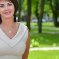 Тиждень тому я прийшла з магазину з великими сумками, а чоловік, замість того, щоб мені допомогти, почав збирати валізи. Коли я запитала – що відбувається, він сказав, що йде від мене назавжди.