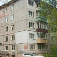 Вчора біля під'їзду я зустріла свою сусідку Світлану, але вона не захотіла зі мною розмовляти. Ввечері я зайшла до неї, щоб з'ясувати, що відбувається. Світлана повідомила мені, що її чоловік пішов ві