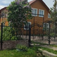 На минулому тижні у чоловікової рідної сестри був день народження. Вони – дуже заможні люди, покликали багато гостей. Чоловік мені м'яко натякнув, що піде на свято без мене. – Для чого тобі туди їхати