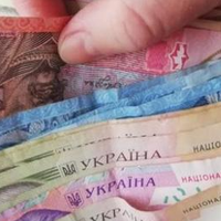 Наближався мій день народження і, вперше за 3 роки шлюбу, чоловік запитав мене, що я хочу в подарунок. Я дуже зраділа і запитала в Антона на яку суму я можу розраховувати. Щиро кажучи, я й досі з ним