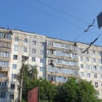Ми живемо в квартирі, яка дісталася чоловікові від тітки ще задовго до нашого шлюбу. Тепер чоловік вважає, що якщо він забезпечив нашу сім'ю житлом, то більше нічого робити не треба. На мені тримаєтьс