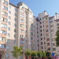 Ми з чоловіком вирішили синові на весілля квартиру подарувати, але грошей нам вистачає лише на однокімнатну. Тут чоловік і запропонував долучити до цієї справи сваху – якщо вона щось додасть, то можна