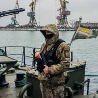 Видавлюють Україну на берег та перерізають комунікації: Російський флот перекрив судноплавство на 70% акваторії Азовського моря – Міноборони (карта)