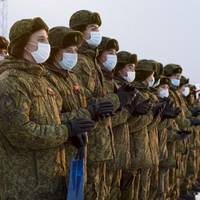 Впродовж новорічних свят російські окупанти посилили свої передові позиції на Донбасі особовим складом та зброєю, - розвідка