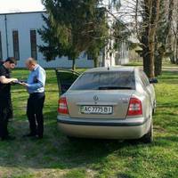 Паркування на зелених зонах: найбільше порушників - відвідувачі зоопарку (ФОТО)