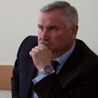 Мер Нововолинська, його безперервна виборча кампанія і бійцівська форма