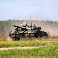 “А якби в бою?”: Українським військовим підсунули браковані танки (Відео ганьби)