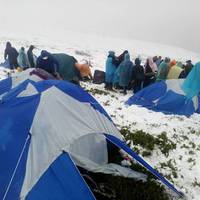 Зі снігового полону на Закарпатті врятували вже 35 осіб. Працюють 2 пошукові групи та техніка. ФОТО