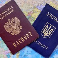 Десятки тисяч запроданців: українці масово кинулися отримувати паспорти РФ, лякаюча статистика