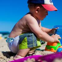 З дитиною на пляжі: правила безпечного відпочинку