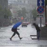 Погода на 11 липня: синоптик розповіла, кого вмиє стихія