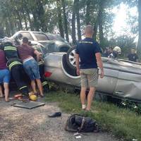 На Тернопільщині трапилась масштабна ДТП, кажуть, що є загиблі (фото)