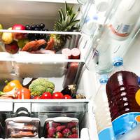 Названо найнебезпечніші помилки розміщення продуктів в холодильнику