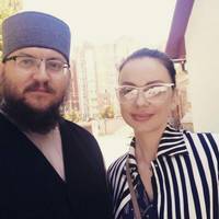 Відомий тернопільський священик зустрівся з “зіркою Інтернету”, яка обматюкала поліцейських
